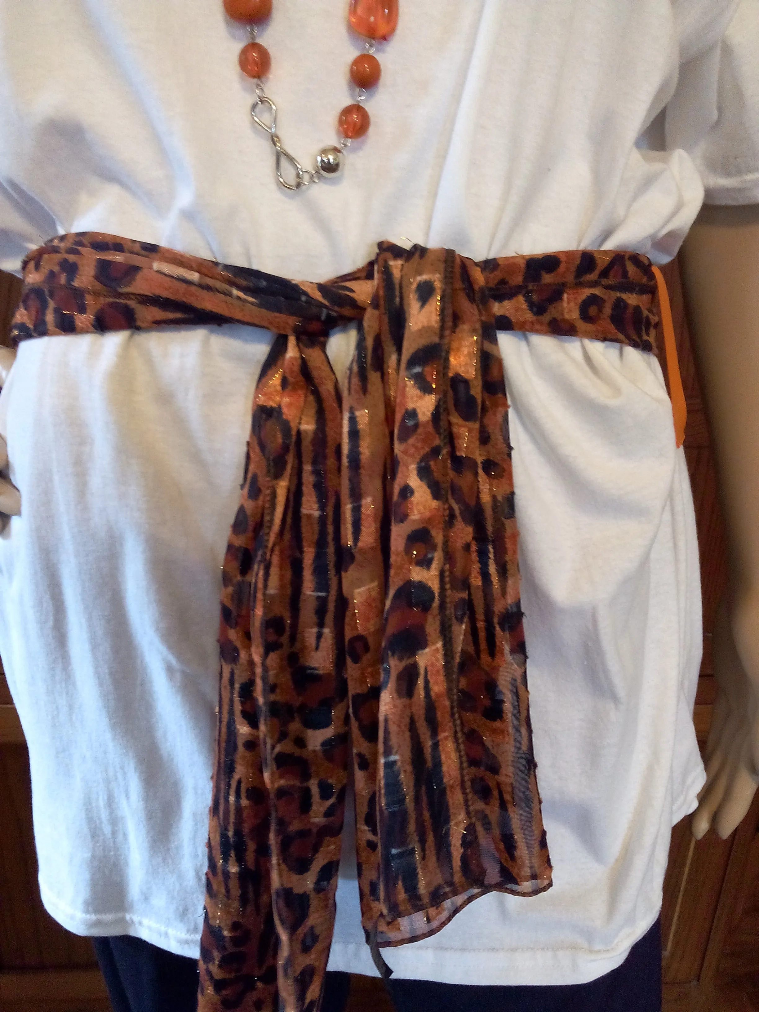 Orange Vintage Buttons Ladies T-Shirt with Black & Orange Leopard Scarf plus Necklace Set