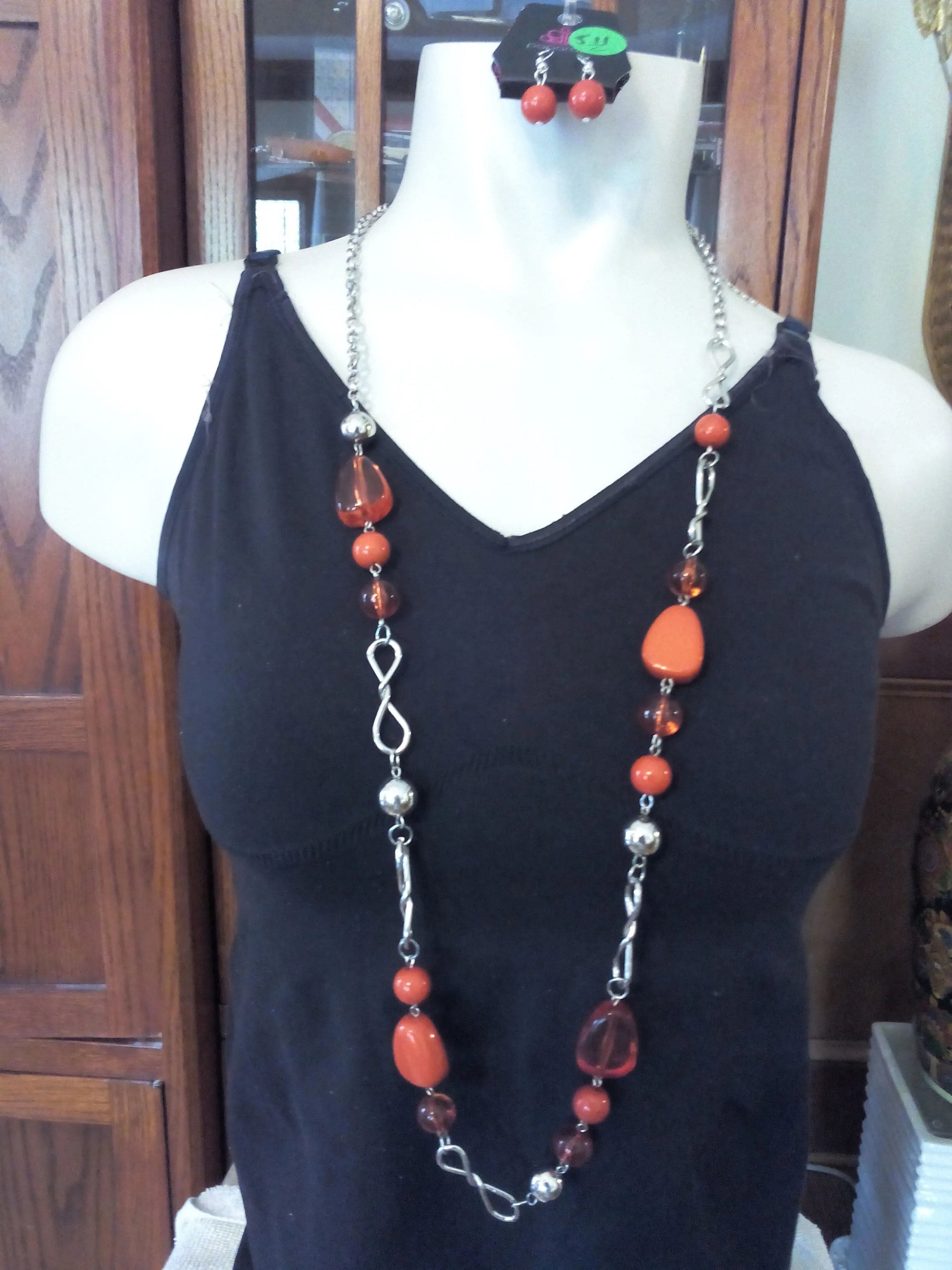 Orange Vintage Buttons Ladies T-Shirt with Black & Orange Leopard Scarf plus Necklace Set