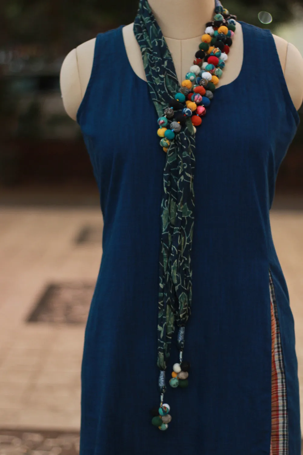 Rangat | Necklace Scarf | Mul Ajrakh | Sea Green Leaves
